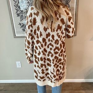 Neutral leopard long sweater duster